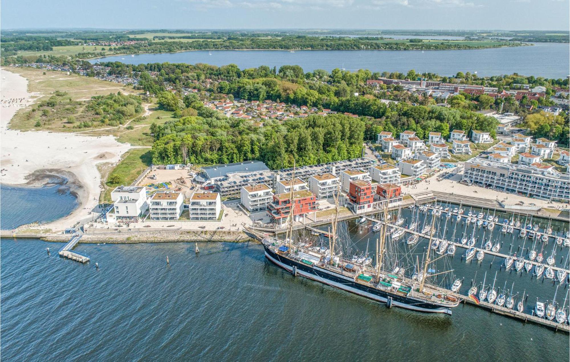 Amazing Apartment In Luebeck Travemuende With Wifi Extérieur photo